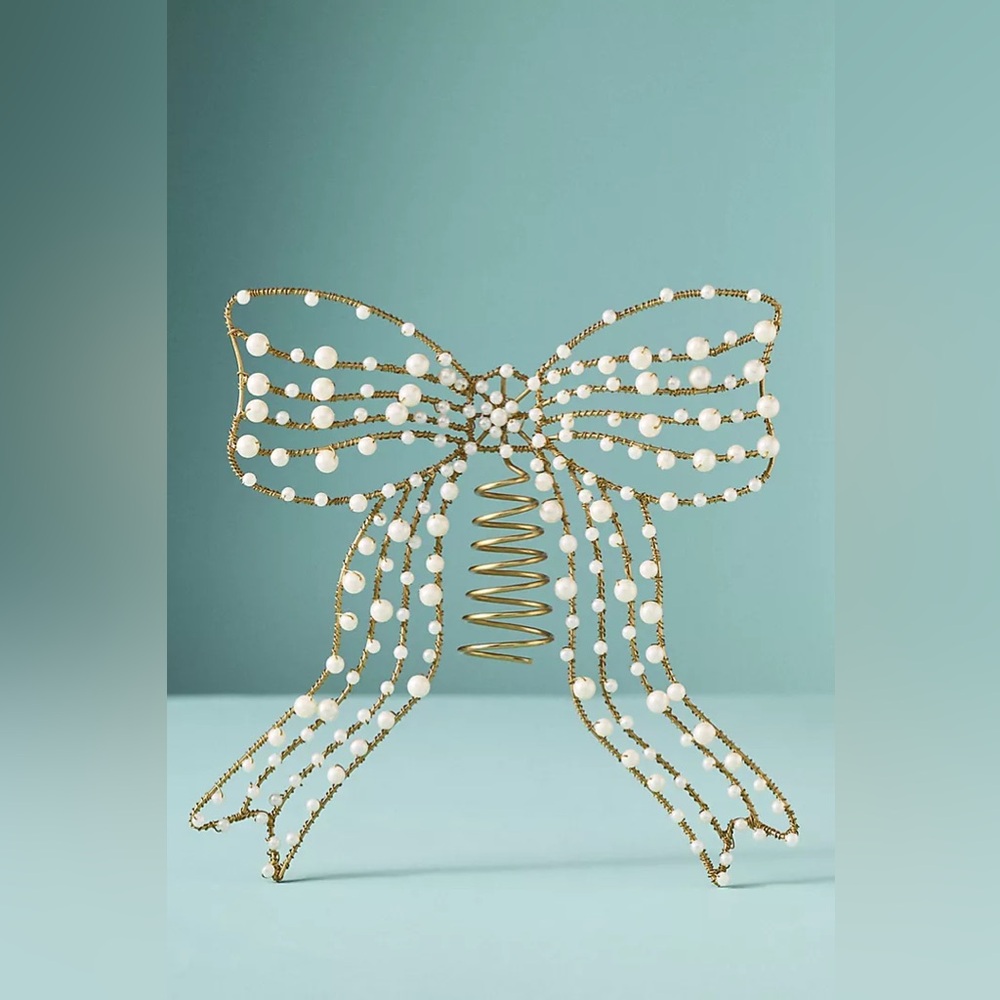 New Anthropologie Home Seasonal Pearl Metal Bow Christmas Tree Topper Decor